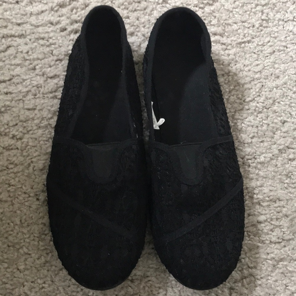 Black Lace Flats